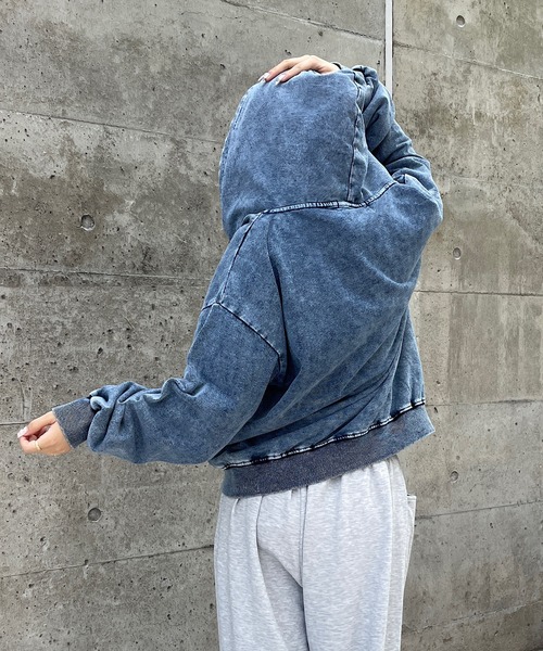 ROGER AND RAW(ロジャーアンドロウ)の「デニムジップアップパーカー(パーカー・レディース・ブラック/ブルー・FREE)」の13枚目の写真