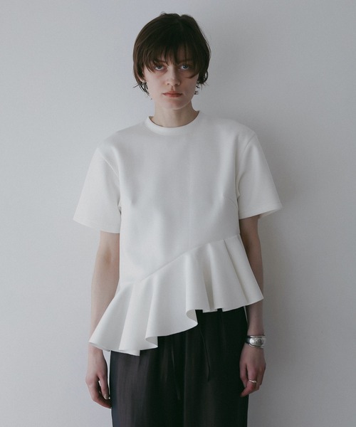 FRILL DESIGN CUT TOPS（Tシャツ/カットソー）｜MANOF（マノフ）の