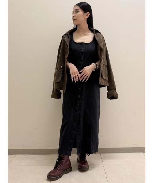 GAP(ギャップ)の「シーム フロントボタン ミディワンピース(ワンピース・レディース・ブラック・S/M/L/XS/XXS)」の11枚目の写真