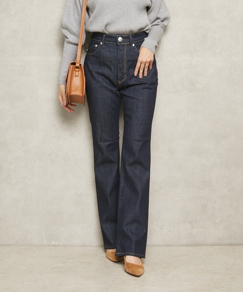 Sirin(シリン)の「【YANUK】セミフレア インディゴ(デニムパンツ・レディース・インディゴブルー・SMALL/X-SMALL)」の4枚目の写真