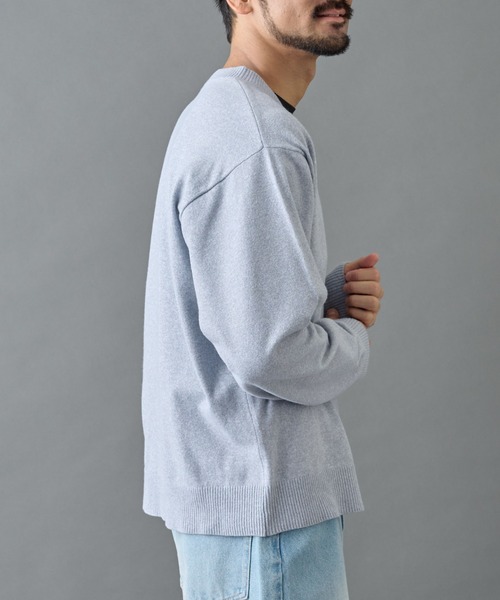 COLONY 2139(コロニートゥーワンスリーナイン)の「Vネックウォッシャブルニットプルオーバー(ニット/セーター・メンズ・グレー/ブラック/ブルー・LARGE/MEDIUM)」の20枚目の写真