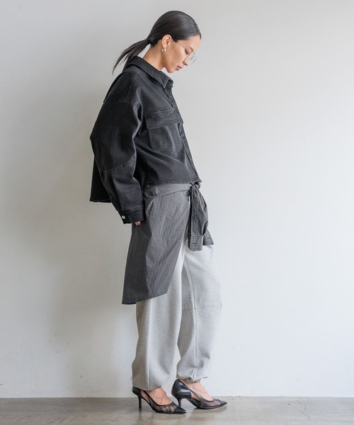 HEREIAM（ヘレイアム）の「【HEREIAM】Flexデニムシャツ（シャツ/ブラウス・レディース・インディゴブルー/ブラック・FREE）」の4枚目の写真