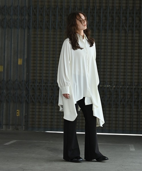 funda mine（ファンダマイン）の「とろみアシンメトリーシャツ（シャツ/ブラウス・レディース・ホワイト/ブラック・FREE）」の4枚目の写真