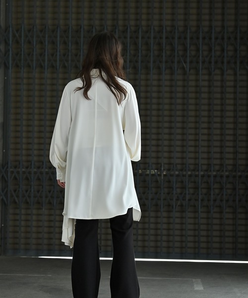 funda mine（ファンダマイン）の「とろみアシンメトリーシャツ（シャツ/ブラウス・レディース・ホワイト/ブラック・FREE）」の6枚目の写真