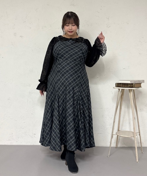 Louiosy（ルオシー）の「【大きいサイズ】レーストップス+キャミソールSET（シャツ/ブラウス・レディース・ブラック/アイボリー・X-LARGE/4L/3L）」の7枚目の写真