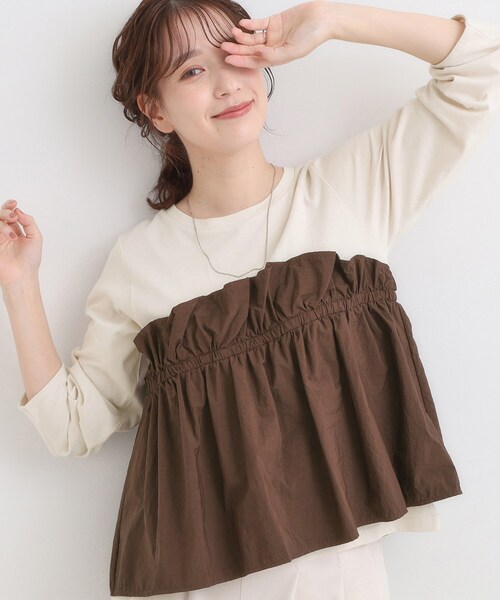 DRESKIP(ドレスキップ)の「【洗濯機可/S-LL】1枚で華やか フリルドッキングトップス(Tシャツ/カットソー・レディース・ブラウン系その他/オフホワイト/チャコールグレー・01/02/03/04)」の3枚目の写真