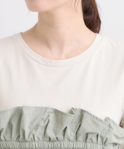 DRESKIP(ドレスキップ)の「【洗濯機可/S-LL】1枚で華やか フリルドッキングトップス(Tシャツ/カットソー・レディース・ブラウン系その他/オフホワイト/チャコールグレー・01/02/03/04)」の6枚目の写真
