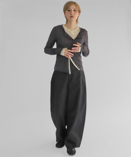 lit(リット)の「Front Curve Cut Cardigan(Tシャツ/カットソー・レディース・チャコールグレー/セージグリーン/アイボリー・FREE)」の9枚目の写真