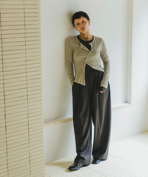 lit(リット)の「Front Curve Cut Cardigan(Tシャツ/カットソー・レディース・チャコールグレー/セージグリーン/アイボリー・FREE)」の16枚目の写真