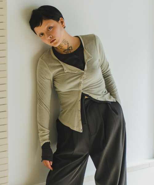 lit(リット)の「Front Curve Cut Cardigan(Tシャツ/カットソー・レディース・チャコールグレー/セージグリーン/アイボリー・FREE)」の20枚目の写真