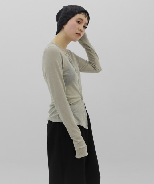 lit(リット)の「Front Curve Cut Cardigan(Tシャツ/カットソー・レディース・チャコールグレー/セージグリーン/アイボリー・FREE)」の20枚目の写真
