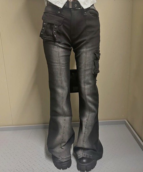 nnzeneznnスタッズ付きブラックフレアデニム スタッズ付きデニムフレアパンツ/2ポケット/平成ギャル（デニムパンツ