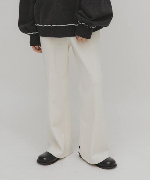 KBF（ケイビーエフ）の「イージーフレアパンツ（その他パンツ・レディース・アイボリー/ブラック/ダークブラウン・ONE）」の22枚目の写真