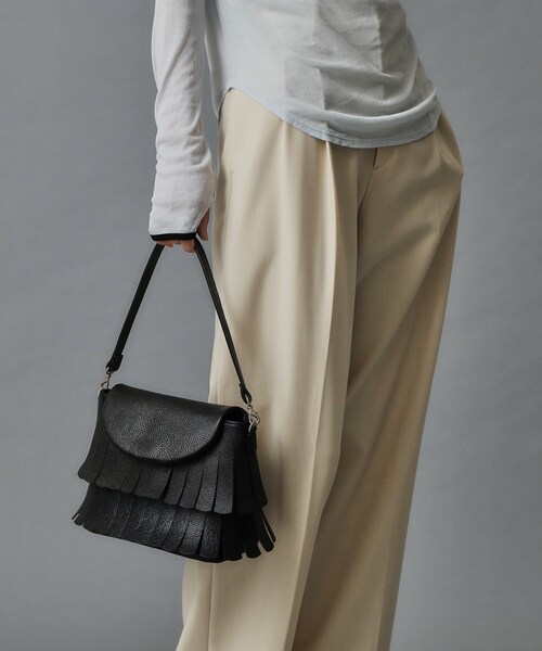 HIROKO HAYASHI(ヒロコハヤシ)の「FRANGIA(フランジャ)ショルダーバッグ(ショルダーバッグ・レディース・ホワイト系/ブラック/シルバー・00)」の9枚目の写真