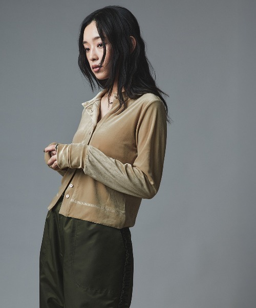 W:Huku(フーク)の「ベロア コンパクト カーディガン / Velour Compact Cardigan(Tシャツ/カットソー・レディース・ブラック/ブラウン/ベージュ/ネイビー・FREE)」の18枚目の写真