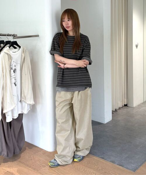 INSILENCE(インサイロンス)の「ガーメントダイツーピンタックワイドパンツ ベージュ(その他パンツ・レディース・その他・SMALL/LARGE/MEDIUM)」の9枚目の写真