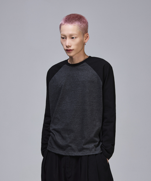 SCALLYWAG（スカリーワグ）の「クロップラグランロングスリーブ[ブラックチャコール]（Tシャツ/カットソー・レディース・その他・MEDIUM/LARGE）」の3枚目の写真