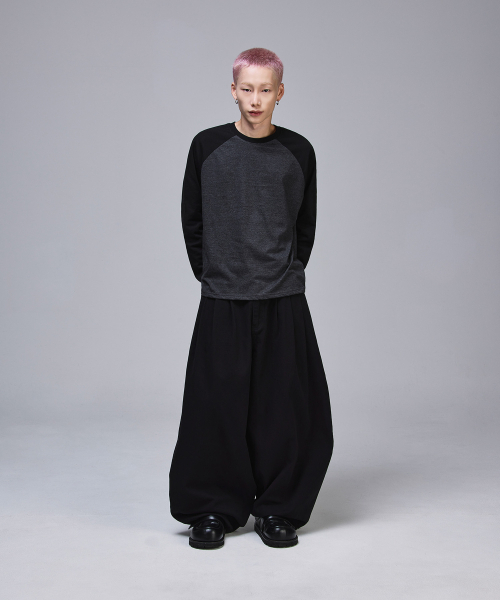 SCALLYWAG（スカリーワグ）の「クロップラグランロングスリーブ[ブラックチャコール]（Tシャツ/カットソー・レディース・その他・MEDIUM/LARGE）」の5枚目の写真