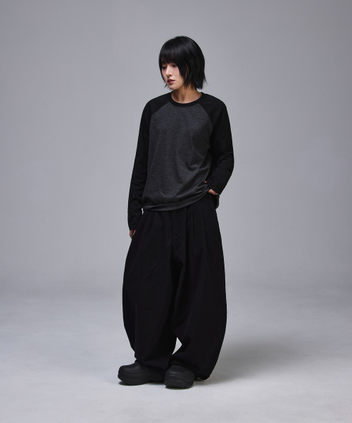SCALLYWAG（スカリーワグ）の「クロップラグランロングスリーブ[ブラックチャコール]（Tシャツ/カットソー・レディース・その他・MEDIUM/LARGE）」の9枚目の写真