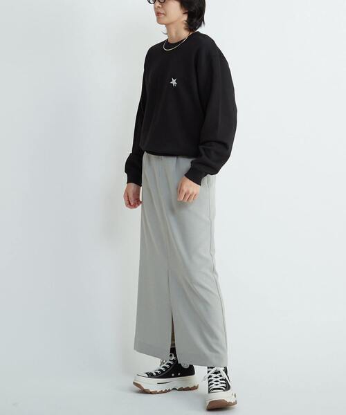 CONVERSE TOKYO(コンバーストウキョウ)の「HEART LOGO BACKPRINT SWEAT(スウェット・レディース・杢グレー/ブラック/ホワイト・FREE)」の4枚目の写真