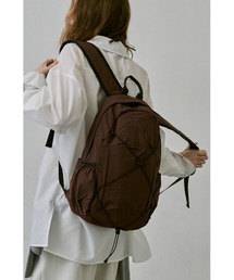 un/neu（アンノイ）の「ドローコードデイバッグ / リュック / PC収納可能(14inch)（バックパック/リュック）」