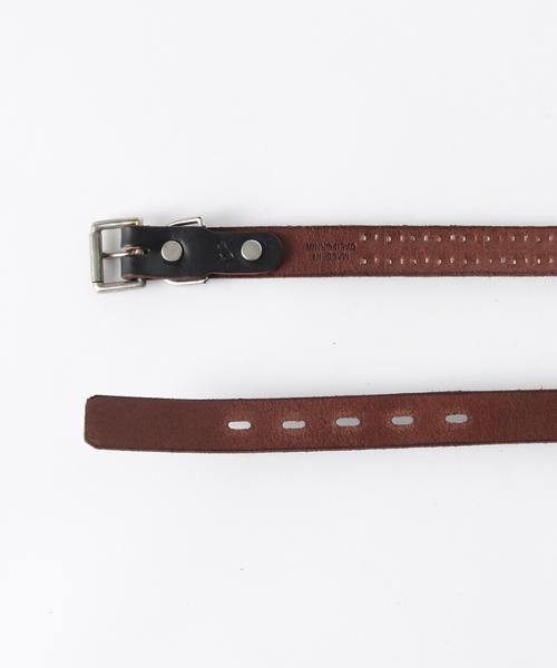 JOURNAL STANDARD（ジャーナルスタンダード）の「MADE IN CALIF Pylamid Studs 2line Belt（ベルト・メンズ・ブラック・32/36）」の3枚目の写真
