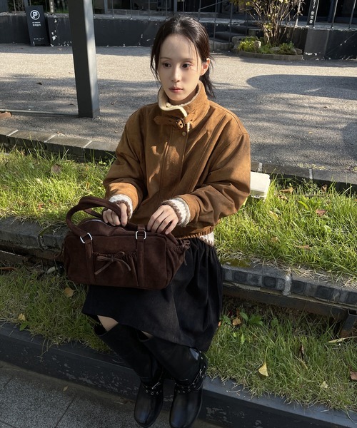 UNE MANSION（ユヌマンション）の「【ハイネック＆襟ありを楽しめる2way仕様】ふわふわインナームートンブルゾン/フライトジャケット（ブルゾン・レディース・ベージュ/ブラウン/キャメル・FREE）」の20枚目の写真