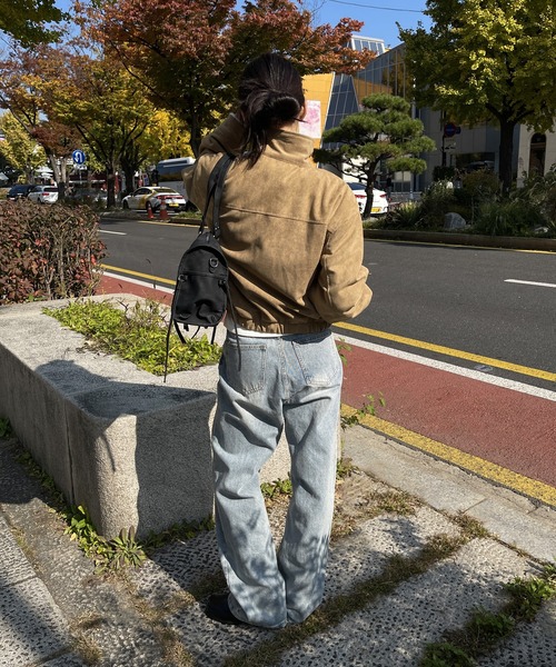 UNE MANSION（ユヌマンション）の「【ハイネック＆襟ありを楽しめる2way仕様】ふわふわインナームートンブルゾン/フライトジャケット（ブルゾン・レディース・ベージュ/ブラウン/キャメル・FREE）」の4枚目の写真