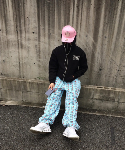 Ashley Williams / アシュリー・ウィリアムズ】 BUTTERFLY HOODIE