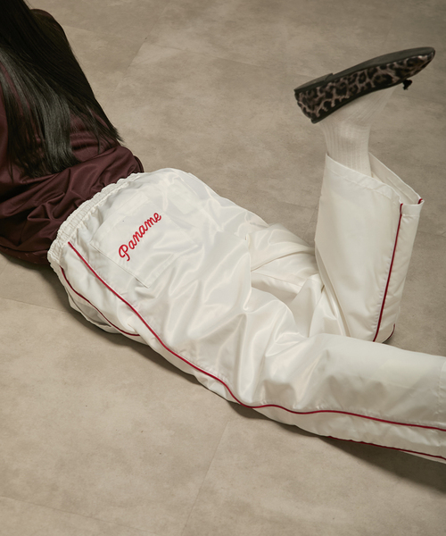 PARIS SAINT-GERMAIN（パリサンジェルマン）の「【Paris Saint-Germain / パリ・サン＝ジェルマン】JP Iconic Satin Pants（その他パンツ・メンズ・ホワイト/ネイビー・MEDIUM/LARGE）」の15枚目の写真