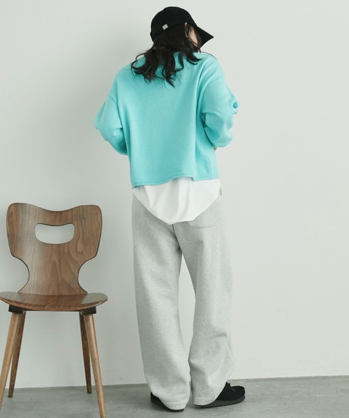 Doux archives（ドゥアルシーヴ）の「カーリングボートネックニットプルオーバー（ニット/セーター・レディース・シアン/グレイッシュベージュ/ブラック/グレー・FREE）」の18枚目の写真