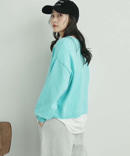 Doux archives（ドゥアルシーヴ）の「カーリングボートネックニットプルオーバー（ニット/セーター・レディース・シアン/グレイッシュベージュ/ブラック/グレー・FREE）」の11枚目の写真