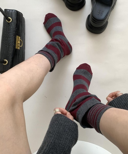 SANSeLF(サンセルフ)の「【SANSeLF】ボーダーパターンソックス saa25a199(ソックス/靴下・レディース・ネイビー/ブラウン/ボルドー/ブラック・FREE)」の8枚目の写真