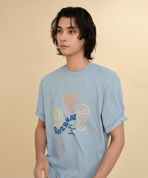 COVERNAT(カバーナット)の「クールコットンキッチカクテルグラフィックTシャツ Blue(Tシャツ/カットソー・レディース・その他・X-SMALL/SMALL/MEDIUM/LARGE/X-LARGE/XX-LARGE)」の4枚目の写真
