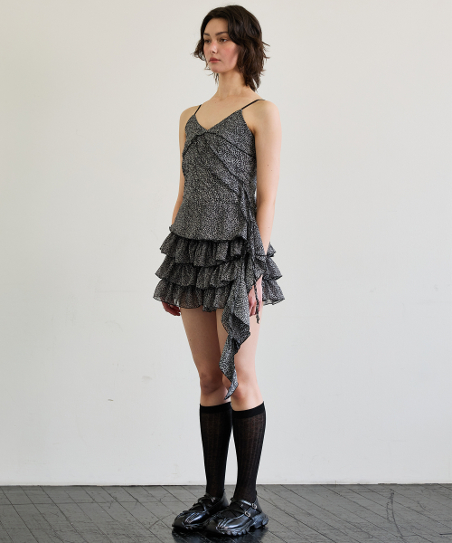 ARI(アリ)の「LEOPARD FRILL SLEEVELESS TOP / GRAY(シャツ/ブラウス・レディース・グレー・FREE)」の3枚目の写真
