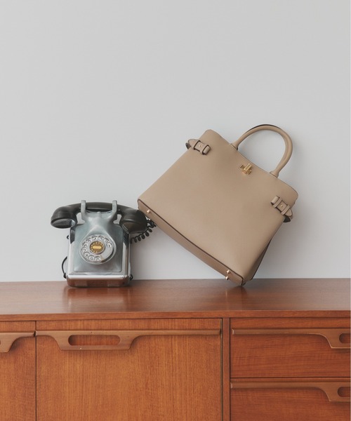 antic rag(アンティックラグ)の「Calbin カルビン(ハンドバッグ・レディース・ブラック/ベージュ・FREE)」の4枚目の写真