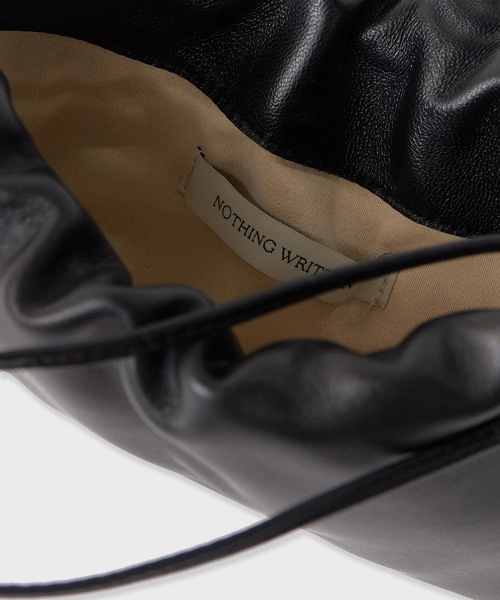 NOTHING WRITTEN（ナッシングリトゥン）の「NOTHING WRITTEN NELLA STRAP MINI BAG / NW24SS-1041（ショルダーバッグ・レディース・ブラック・FREE）」の5枚目の写真