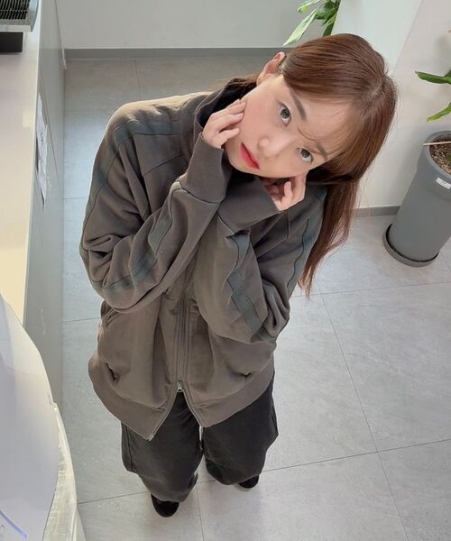 LETTERCOMO(レテルコモ)の「ヘビコットンユーティリティバイオトラックジャケットダークグレー(ナイロンジャケット・レディース・その他・MEDIUM/LARGE/X-LARGE)」の6枚目の写真