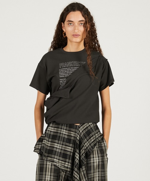 PRANK PROJECT（プランクプロジェクト）の「【2026Spring Pre-Order】カットシンメプリントT / Inverted Tee Dress（Tシャツ/カットソー・レディース・チャコールグレー/ホワイト・FREE）」の19枚目の写真