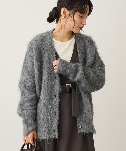 CRAFT STANDARD BOUTIQUE（クラフトスタンダードブティック）の「カール起毛モヘアライクVネックニットカーディガン ◆（カーディガン/ボレロ・レディース・アイボリー/グレー/グリーン・FREE）」の2枚目の写真