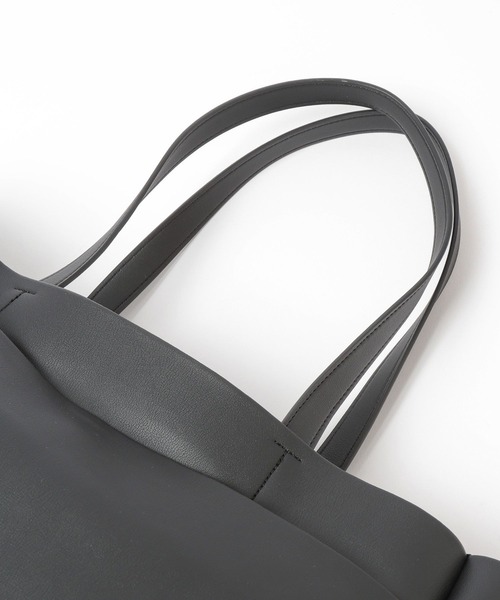 GLOBAL WORK(グローバルワーク)の「軽量ジャストポケット/3Roomトート/612723(トートバッグ・メンズ・ブラック系その他/グレー/ブラック・FREE)」の17枚目の写真