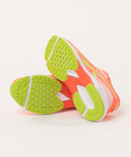 ASICS（アシックス）の「ASICS LAZERBEAM アシックスレーザービーム RK-MG【軽量】スピードモデル キッズスニーカー 子供靴 運動会 通学 1本ベルト 1154A223 003 ブラック/ラベンダー（スニーカー・キッズ・オレンジ系その他/ブラック×ブラック/ブラック系その他・19.0cm/20.0cm/21.0cm/21.5cm/22.0cm/22.5cm/23.0cm/23.5cm/24.0cm/24.5cm/25.0cm）」の5枚目の写真