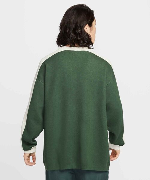 NIKE(ナイキ)の「ナイキ スポーツウェア クラブ メンズ ジャージー セーター / Nike Sportswear Club Men's Jersey Sweater II1197-323 Fir(ニット/セーター・メンズ・カモフラージュ・XL/L/S/M/2XL)」の2枚目の写真
