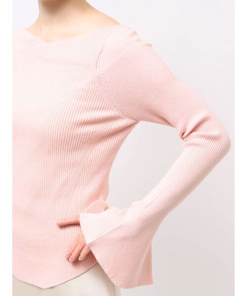 LAGUNAMOON(ラグナムーン)の「アシンメトリードレープフレアスリーブニット(ニット/セーター・レディース・アイボリー/ネイビー/ピンク・FREE)」の15枚目の写真