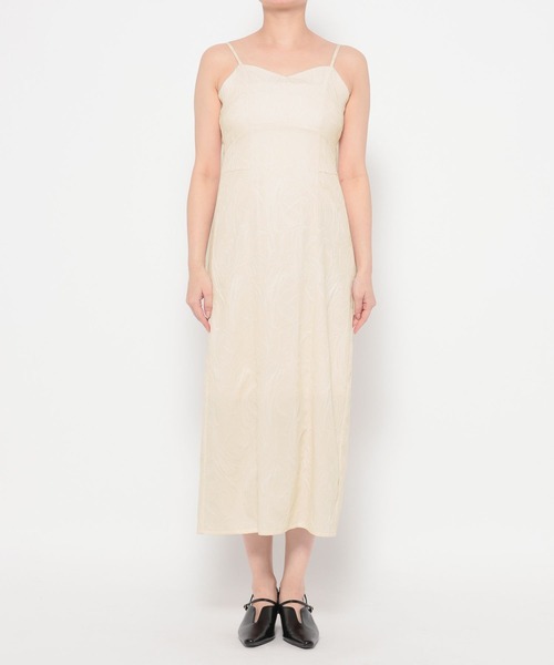 mysty woman（ミスティウーマン）の「フラワージャガードキャミワンピース 645143（ワンピース・レディース・アイボリー/ブラック・FREE）」の9枚目の写真