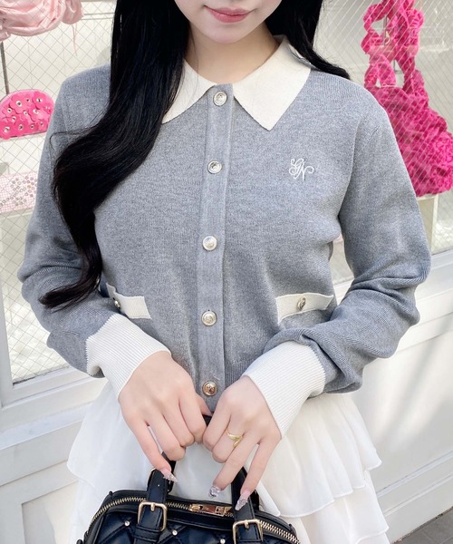 INGNI（イング）の「襟付配色金ボタンニットカーディガン（カーディガン/ボレロ・レディース・ネイビー系/グレー×ホワイト/ホワイト×ブラック/ピンク系2/ブラック×ホワイト・M）」の4枚目の写真