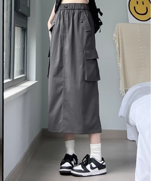 &soiree(アンドソワレ)の「サイドポケット付きタイトスカート(スカート・レディース・グレー/ブラック・X-LARGE/LARGE/MEDIUM/SMALL)」の3枚目の写真