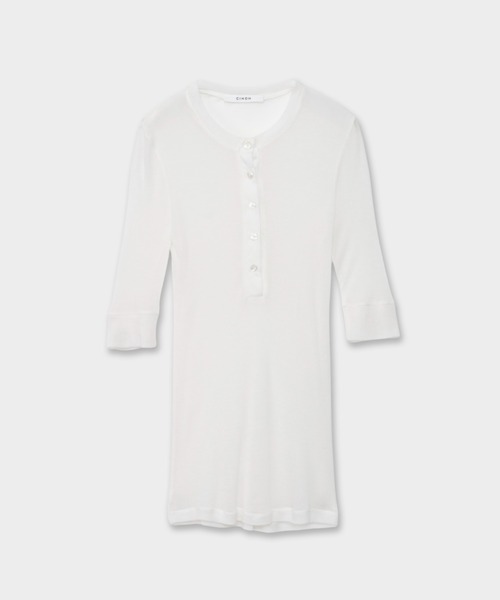 CINOH（チノ）の「SLIM SHEER HENLEY TOP（Tシャツ/カットソー・レディース・ブラック/ブルー/ホワイト・38）」の12枚目の写真