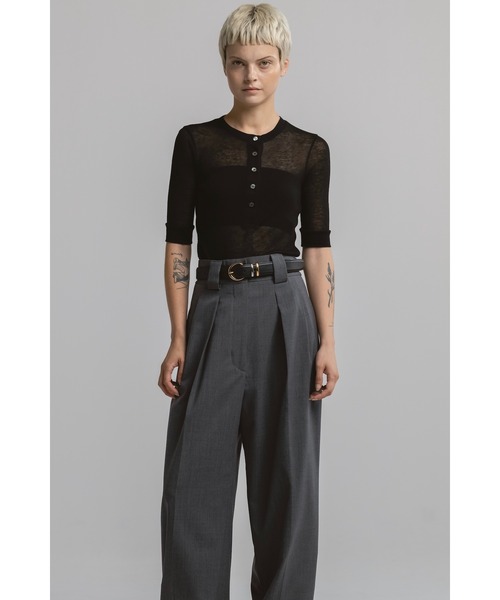 CINOH（チノ）の「SLIM SHEER HENLEY TOP（Tシャツ/カットソー・レディース・ブラック/ブルー/ホワイト・38）」の15枚目の写真