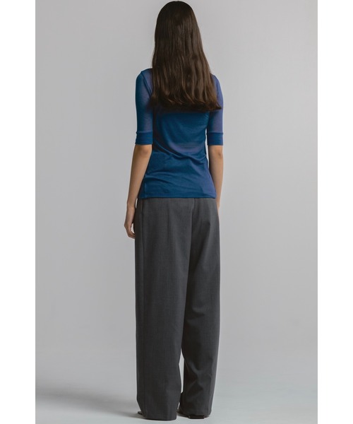 CINOH（チノ）の「SLIM SHEER HENLEY TOP（Tシャツ/カットソー・レディース・ブラック/ブルー/ホワイト・38）」の20枚目の写真